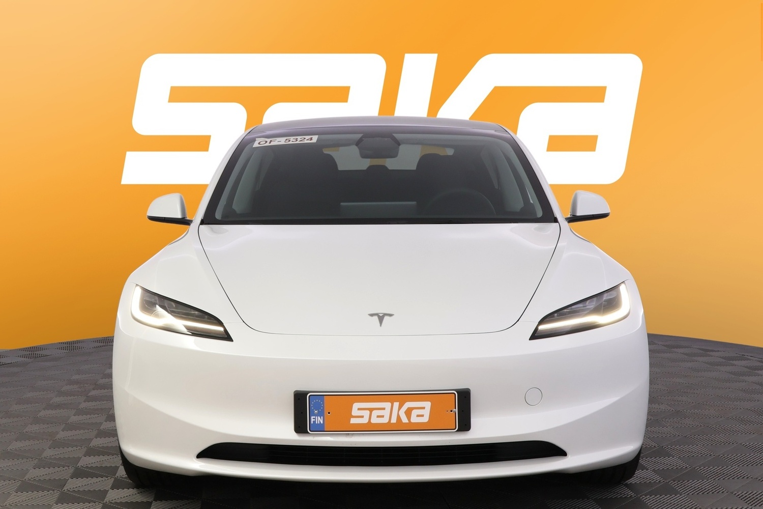 Tesla Model 3 vaihtoauto