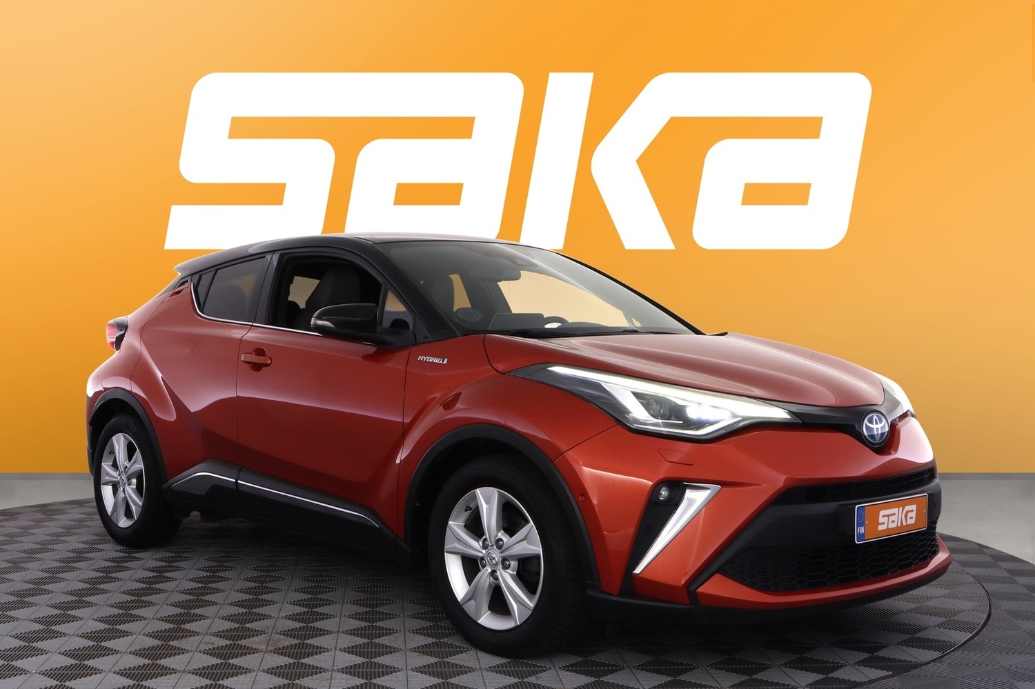 Toyota C-HR vaihtoauto