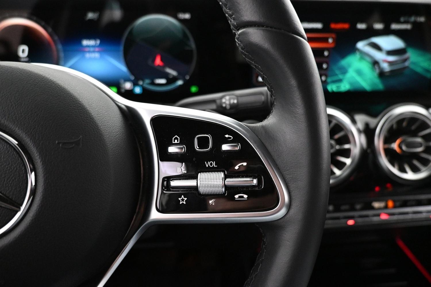 Mercedes-Benz EQA vaihtoauto