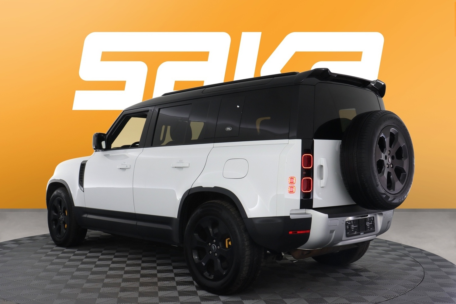 Land Rover Defender vaihtoauto