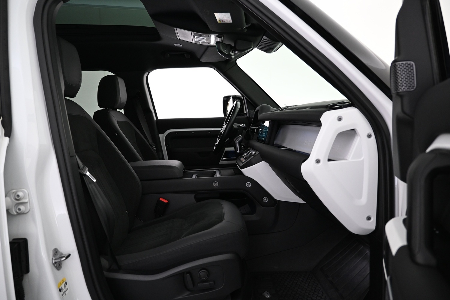 Land Rover Defender vaihtoauto