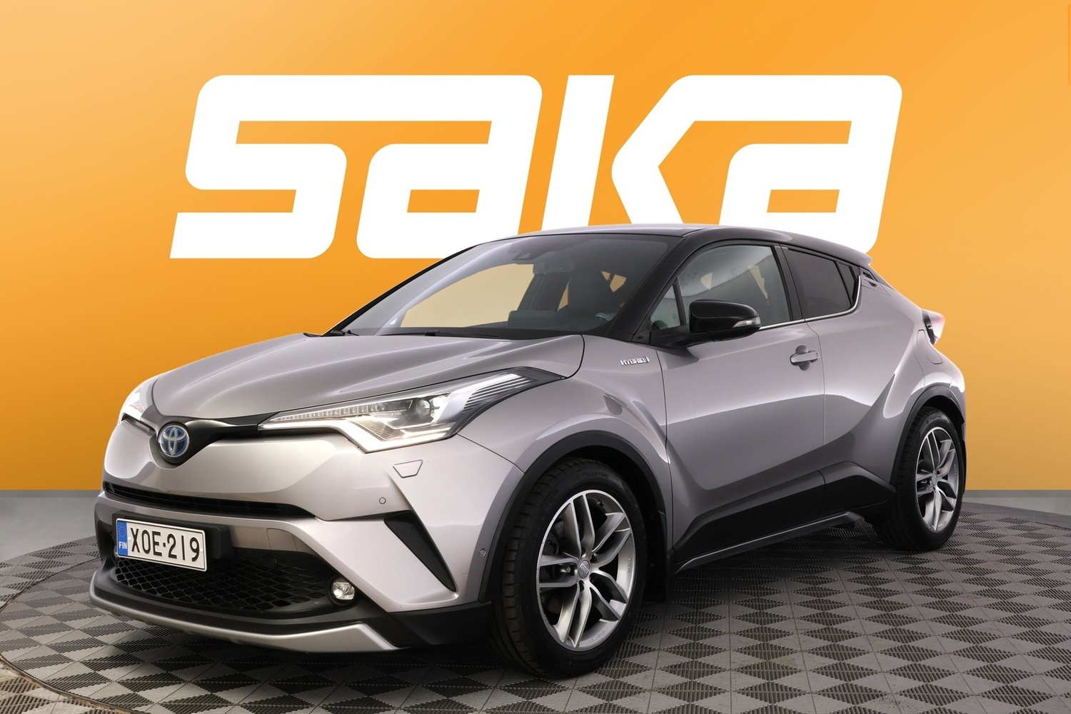 Toyota C-HR vaihtoauto
