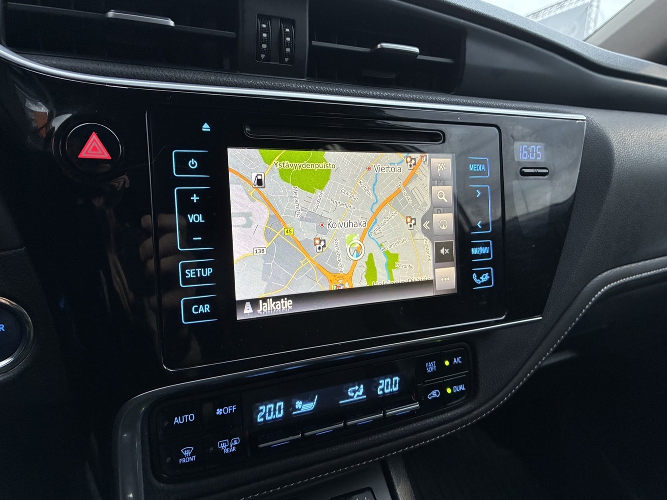 Toyota Auris vaihtoauto
