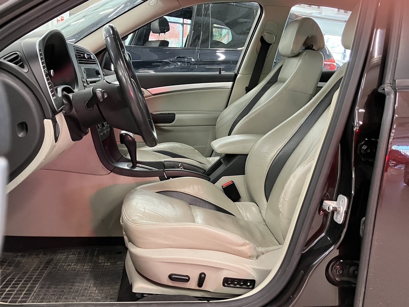 Saab 9-3 vaihtoauto