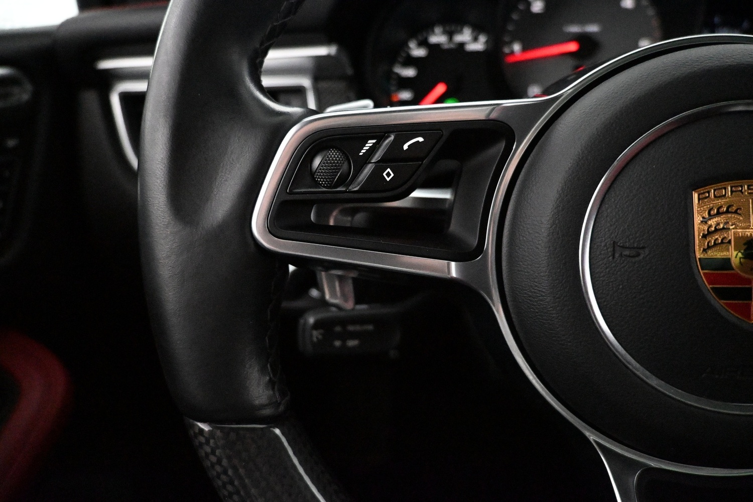Porsche Macan vaihtoauto