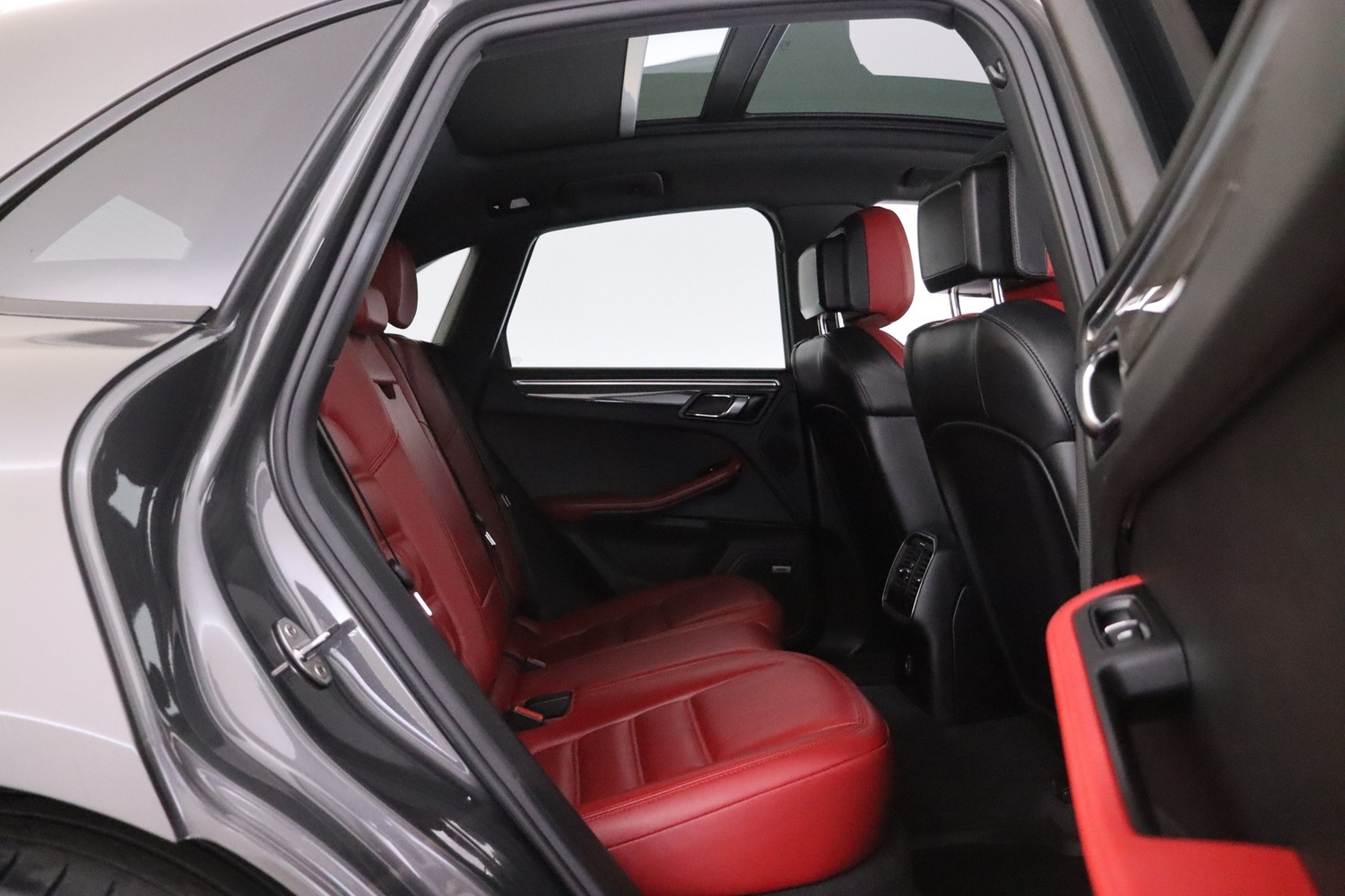 Porsche Macan vaihtoauto