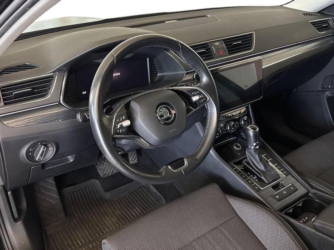 Skoda Superb vaihtoauto