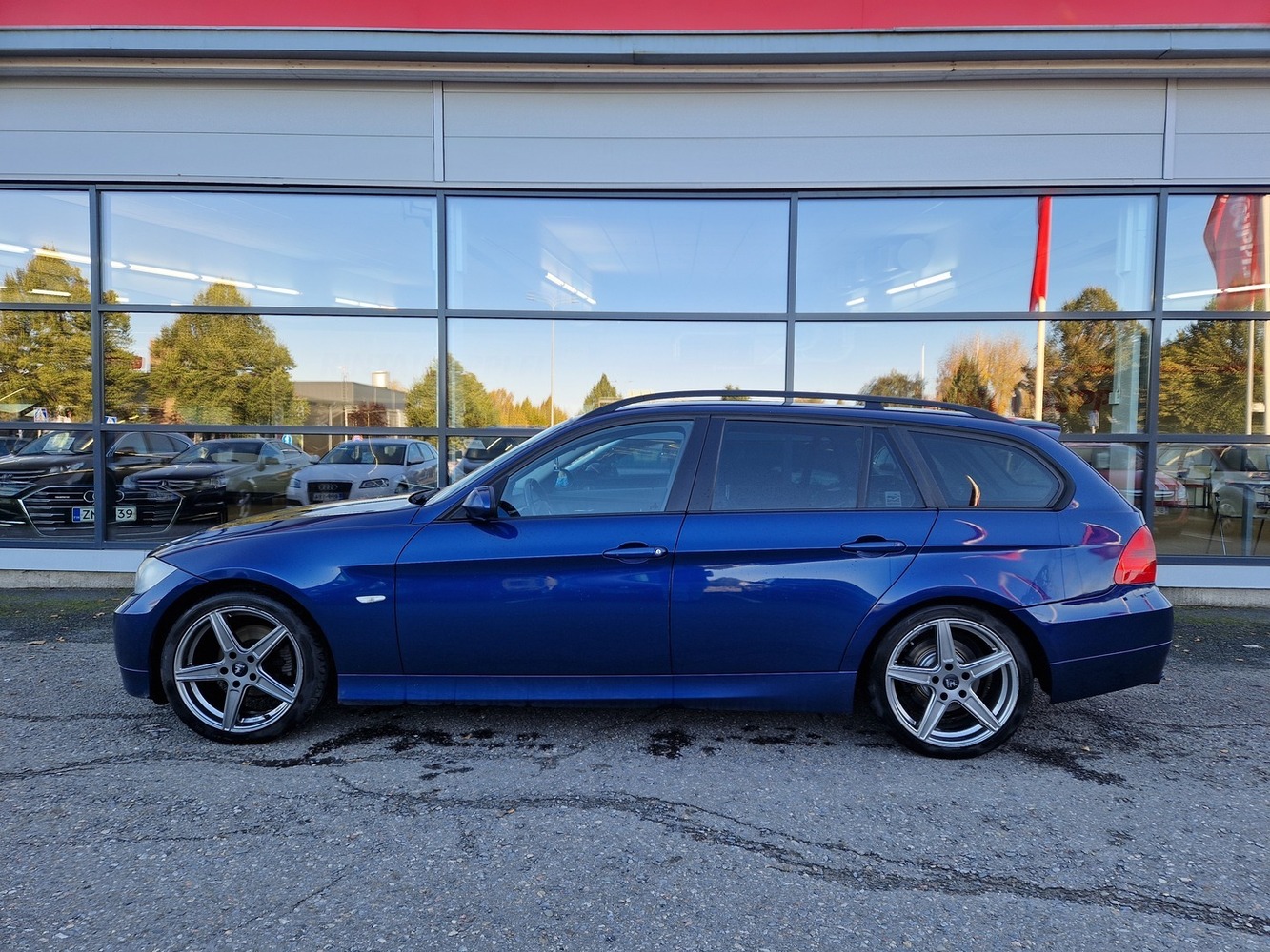 BMW 318 vaihtoauto