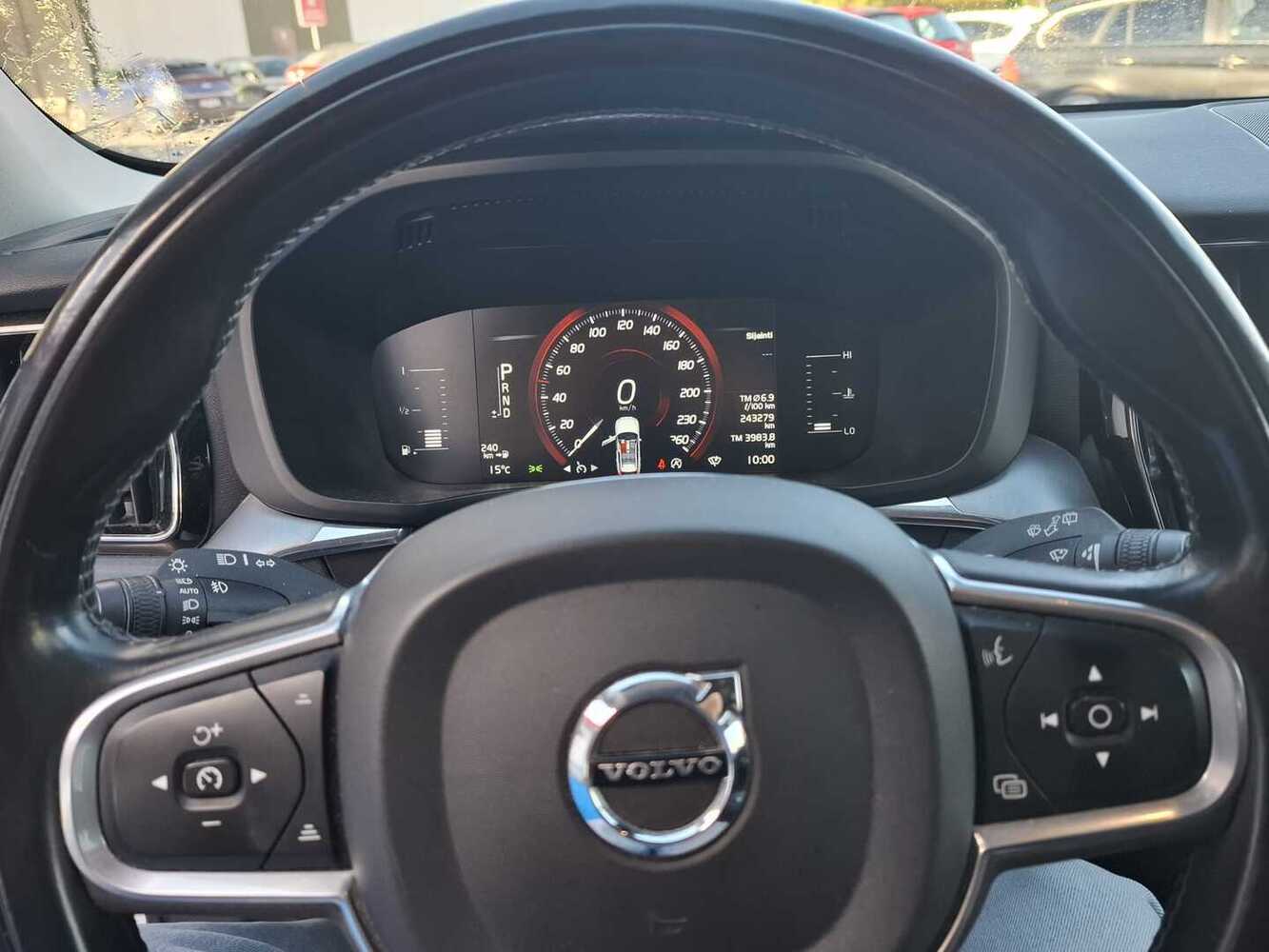 Volvo XC60 vaihtoauto