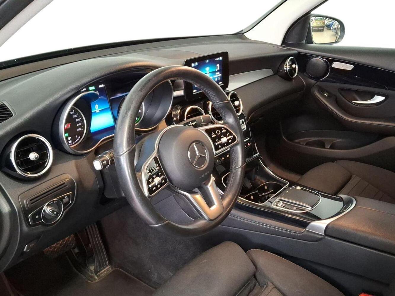 Mercedes-Benz GLC vaihtoauto