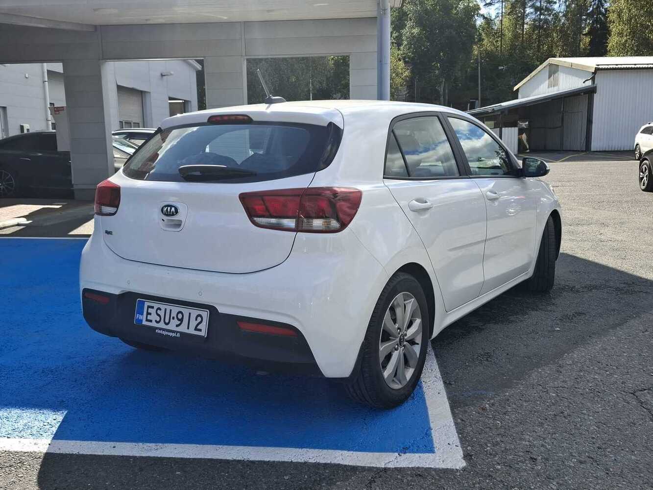 Kia Rio vaihtoauto