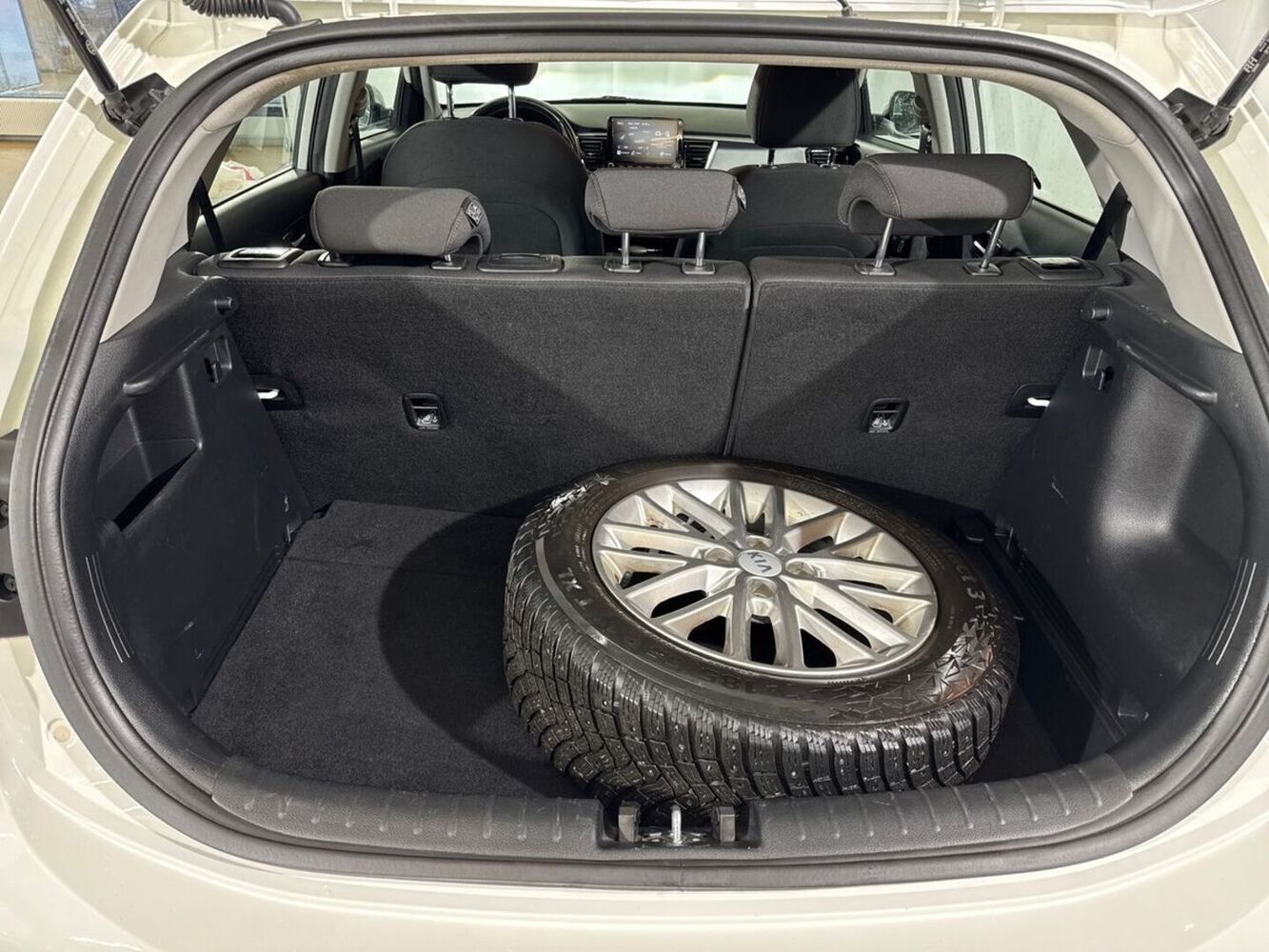 Kia Rio vaihtoauto