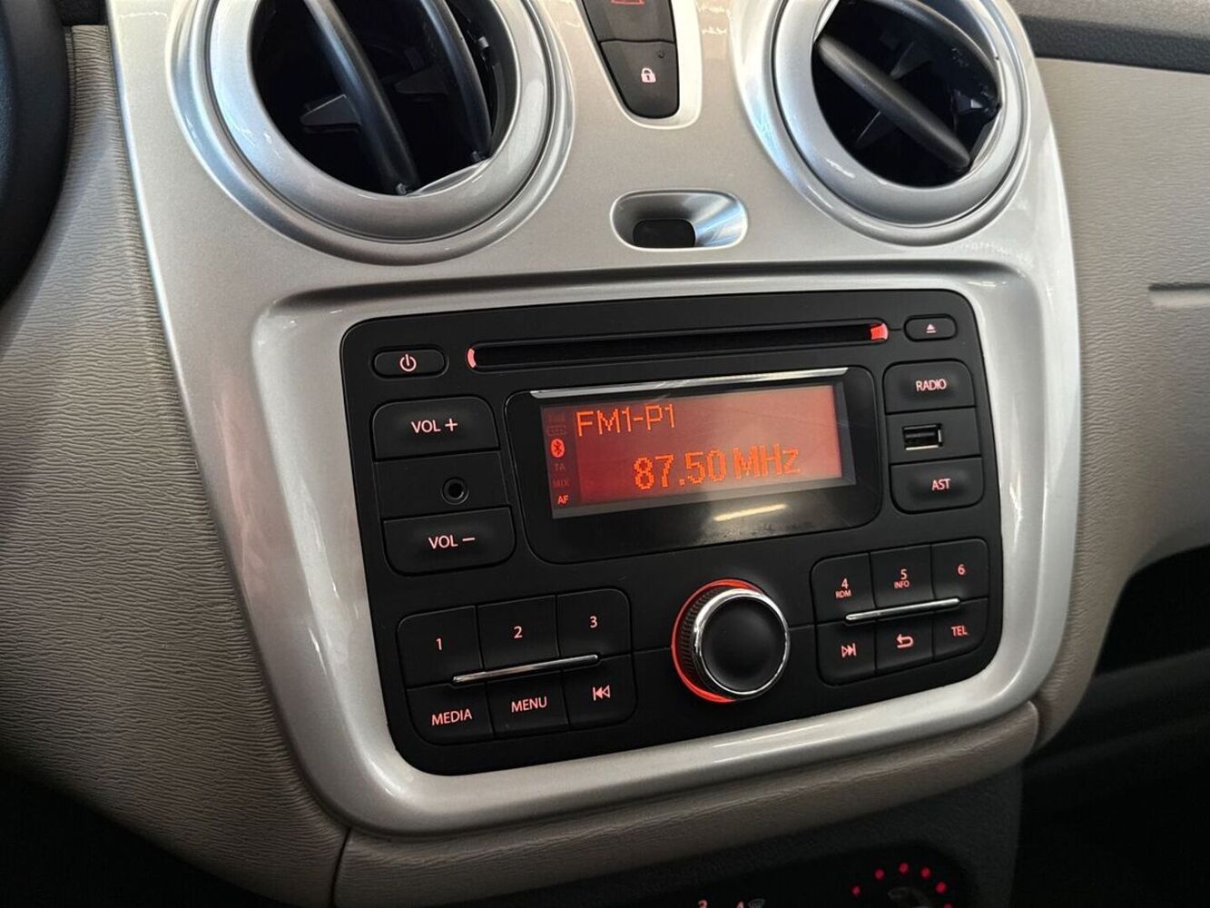 Dacia Lodgy vaihtoauto