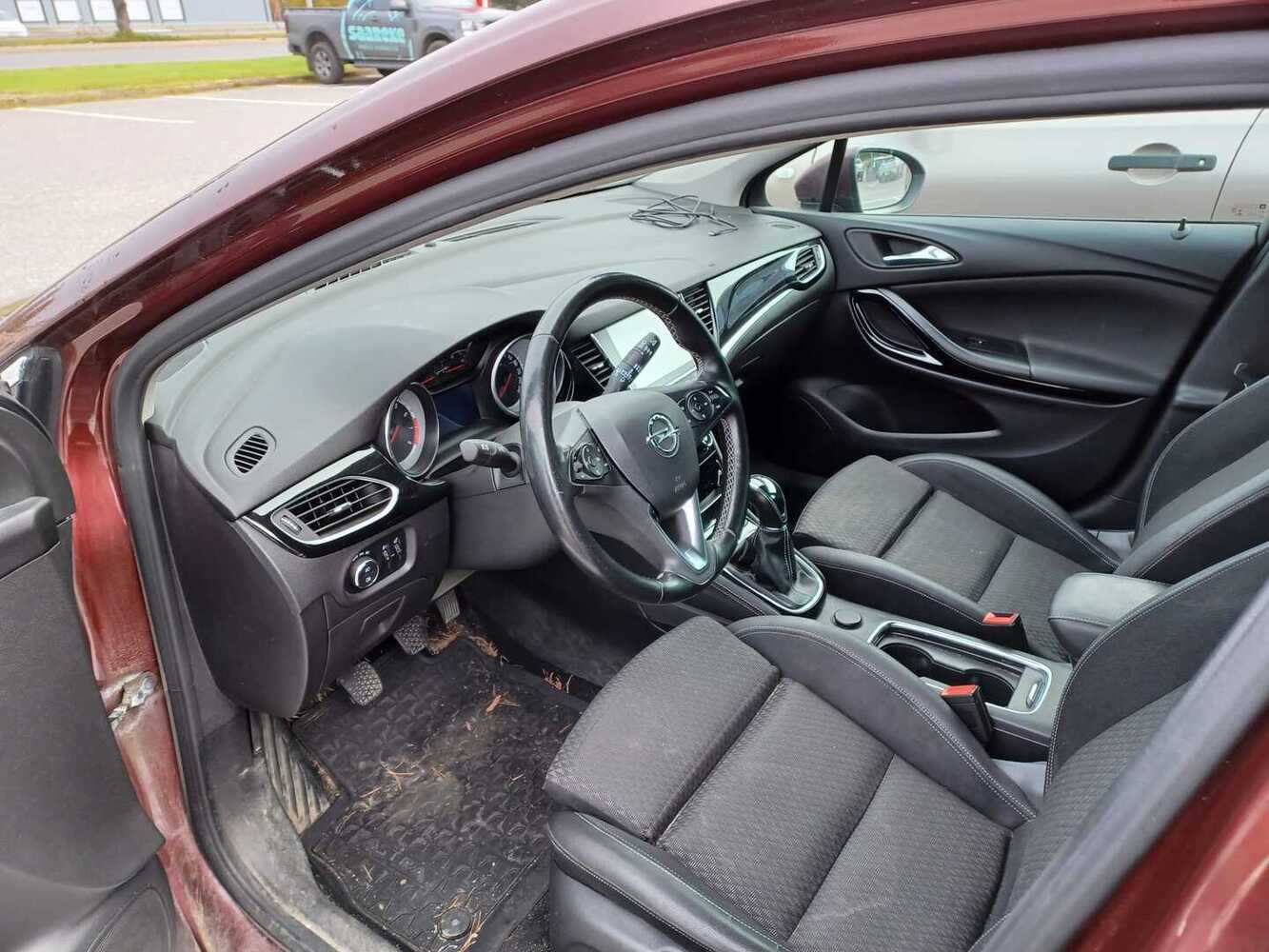 Opel Astra vaihtoauto