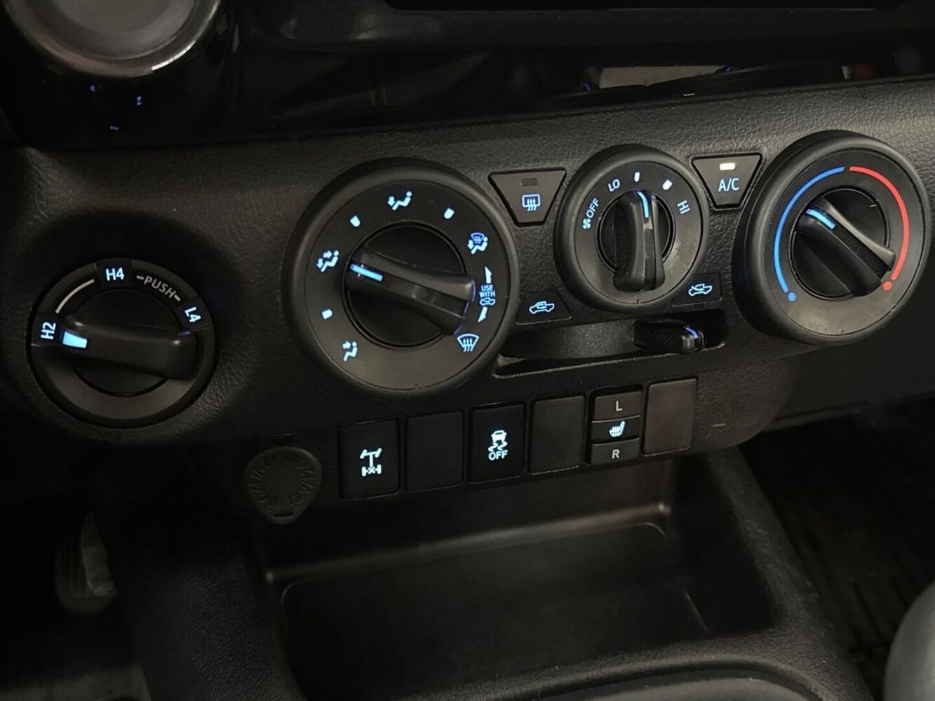 Toyota Hilux vaihtoauto