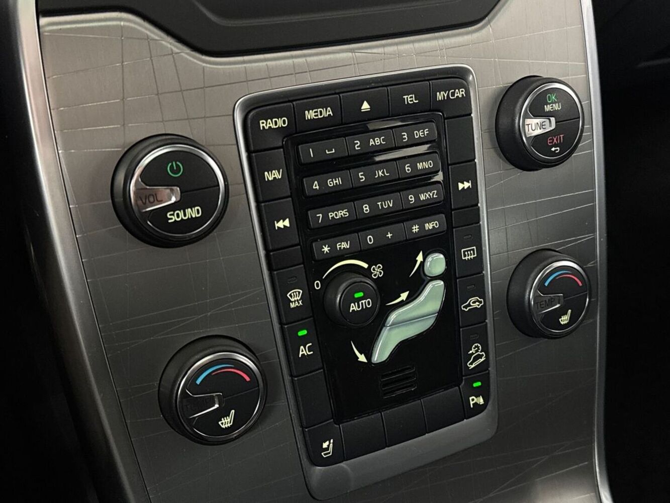 Volvo XC70 vaihtoauto