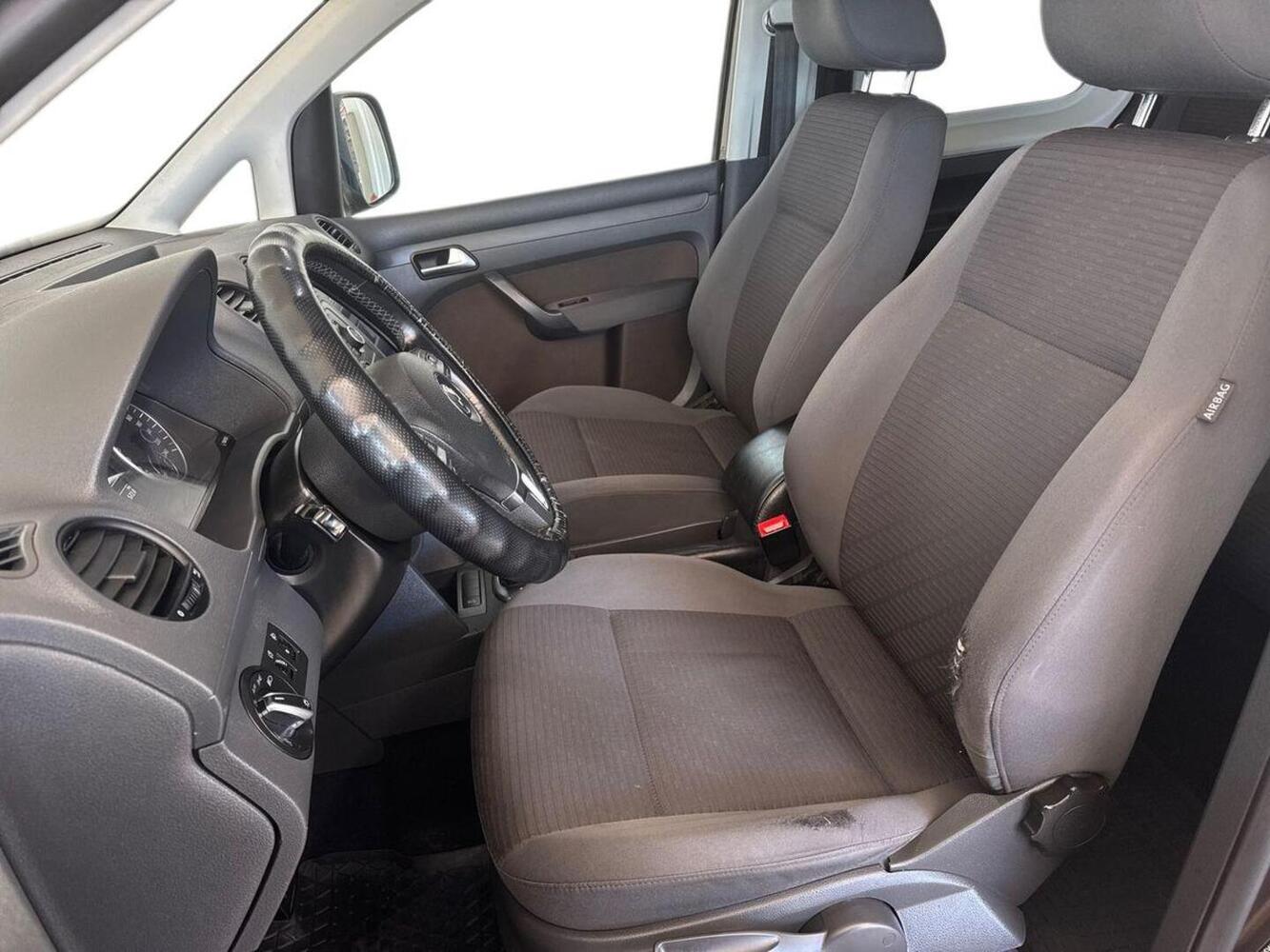 Volkswagen Caddy Maxi vaihtoauto
