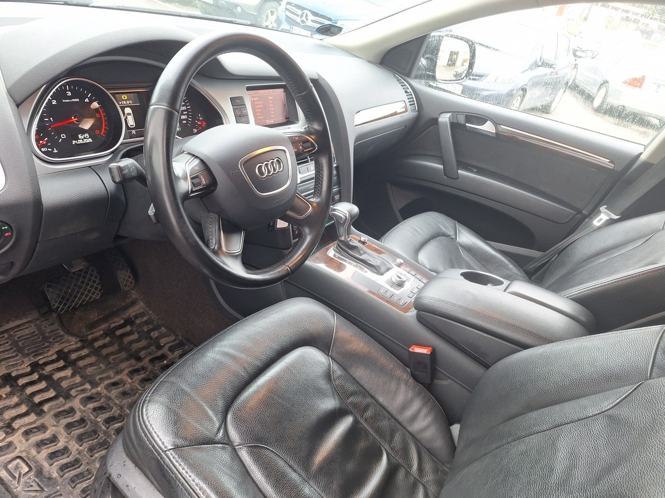 Audi Q7 vaihtoauto
