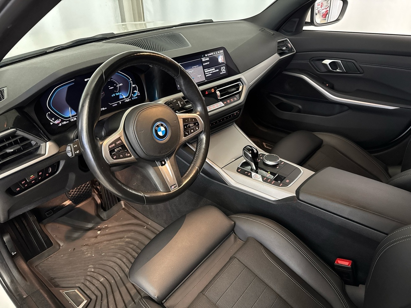 BMW 320 vaihtoauto