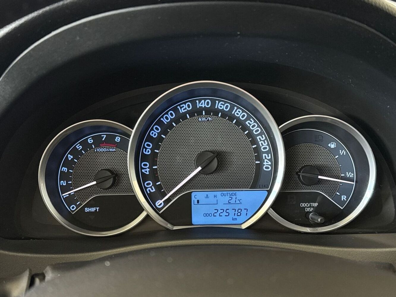 Toyota Auris vaihtoauto