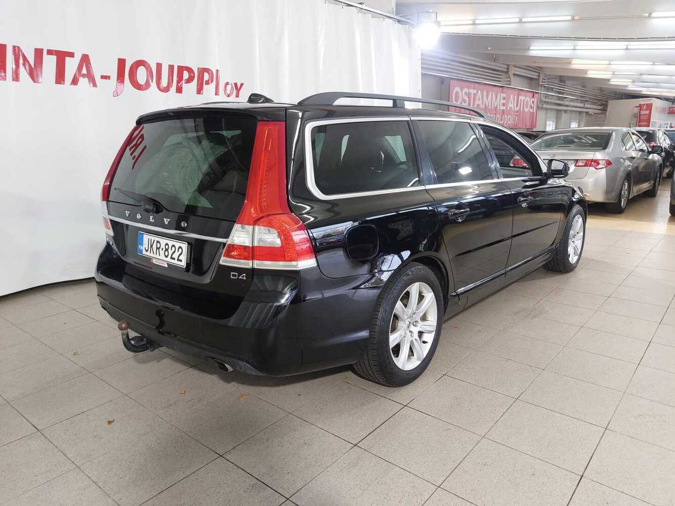 Volvo V70 vaihtoauto
