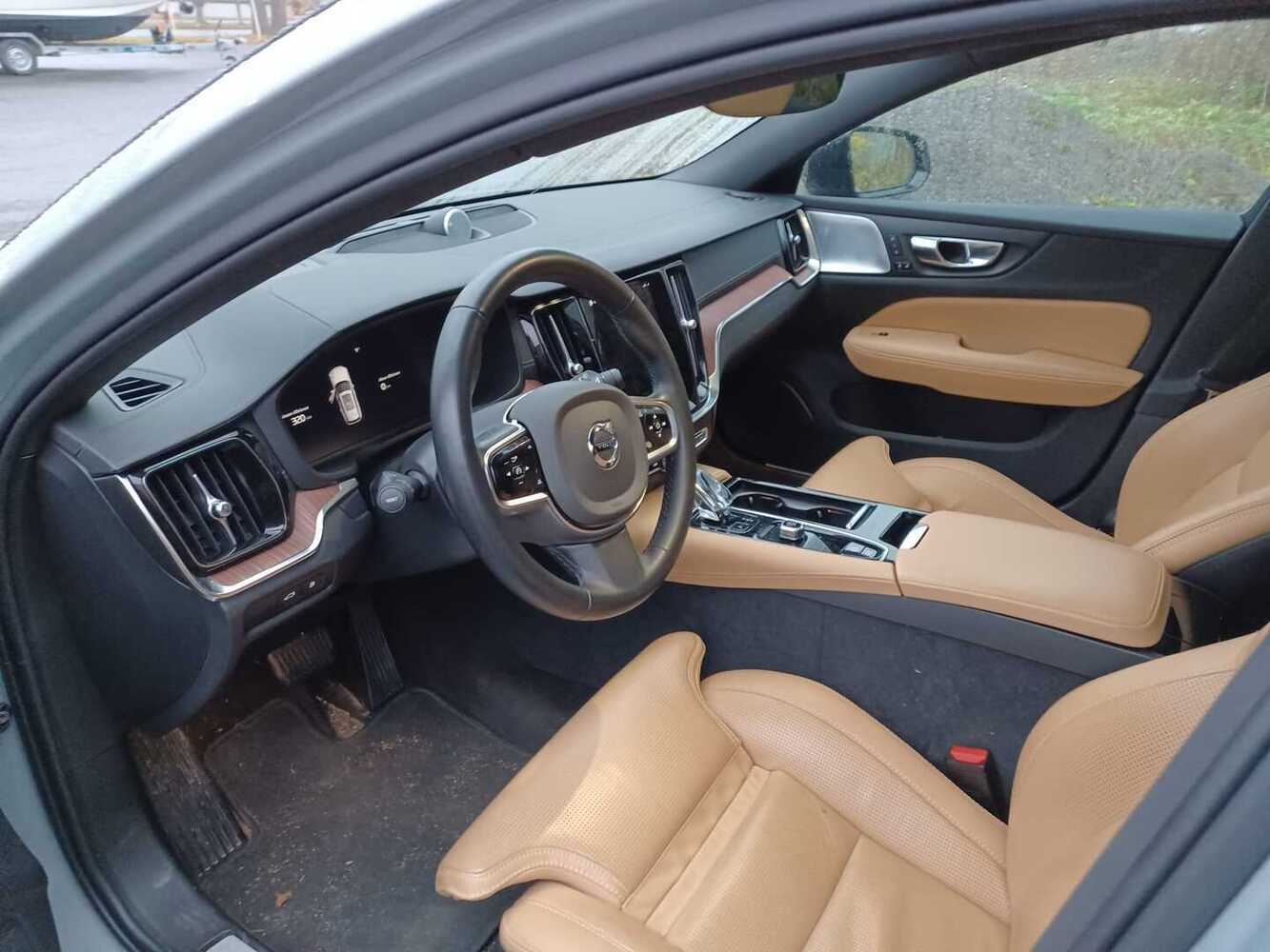 Volvo V60 vaihtoauto