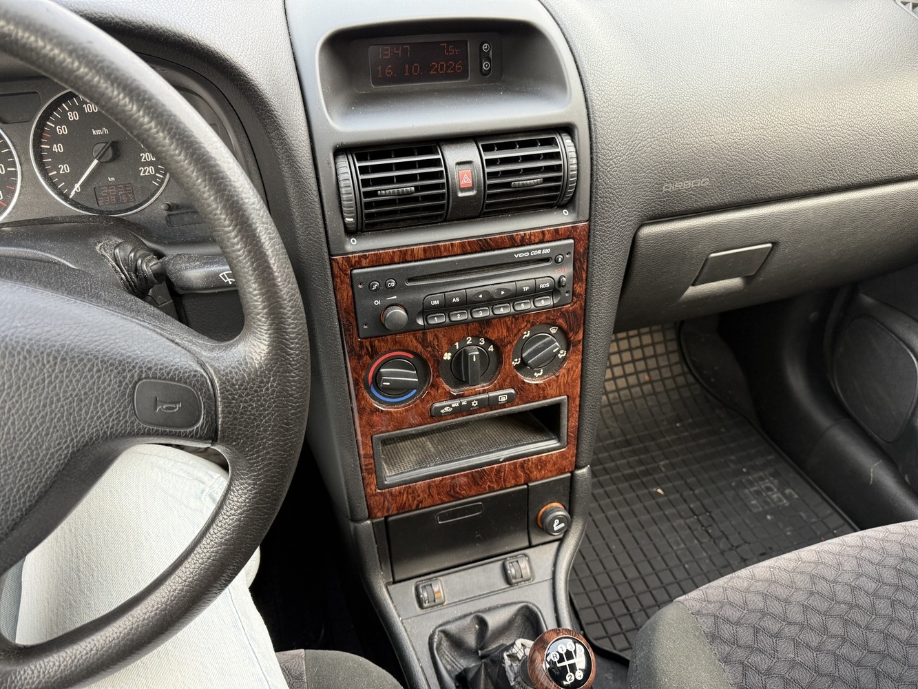 Opel Astra vaihtoauto