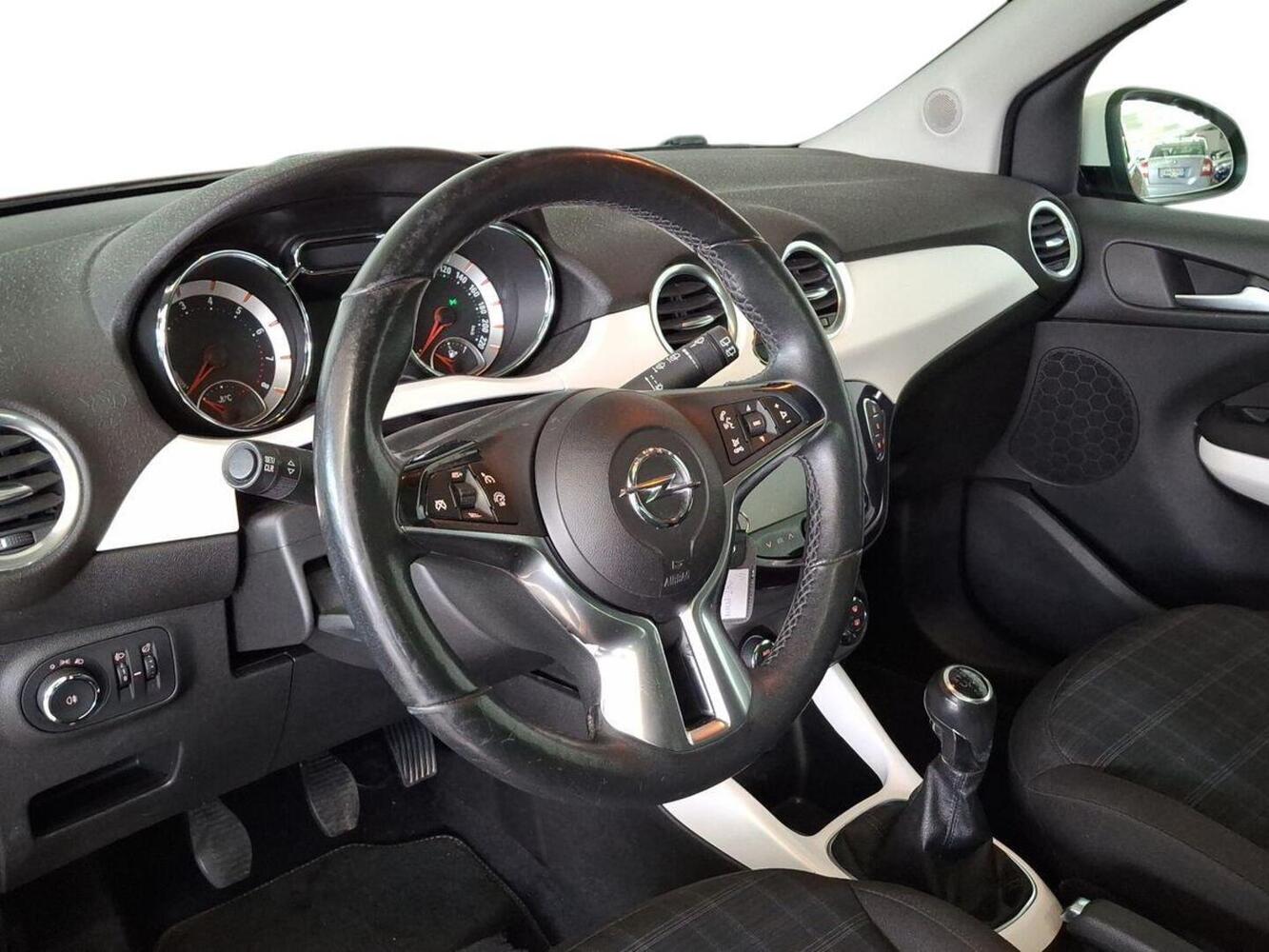 Opel Adam vaihtoauto