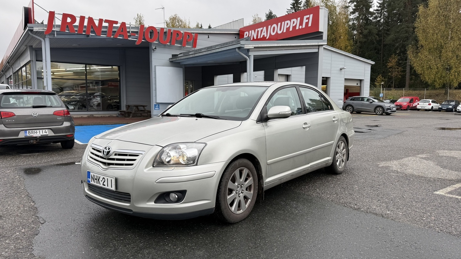 Toyota Avensis vaihtoauto