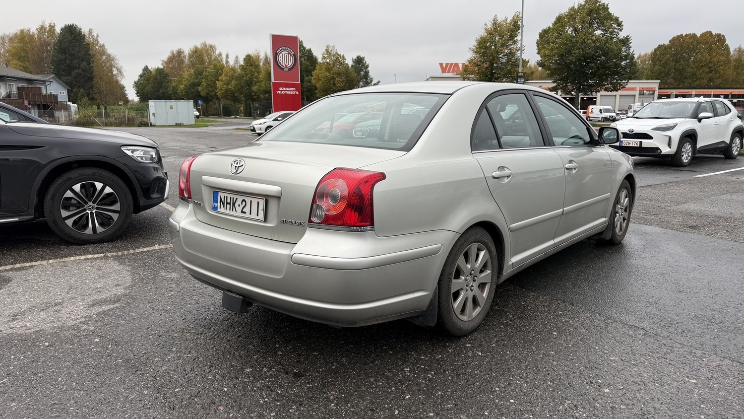 Toyota Avensis vaihtoauto