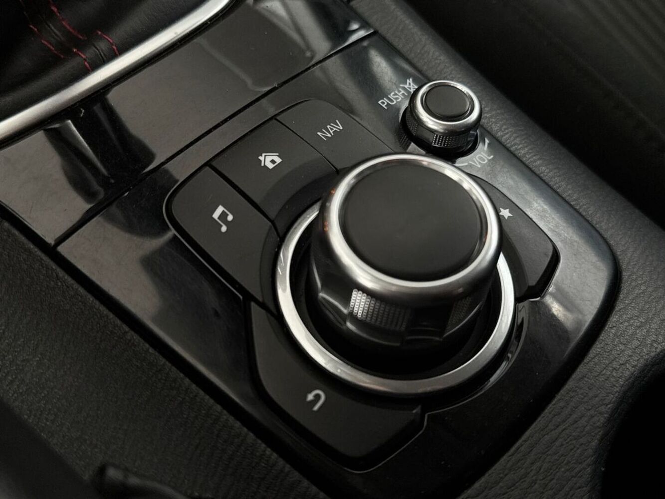 Mazda 3 vaihtoauto