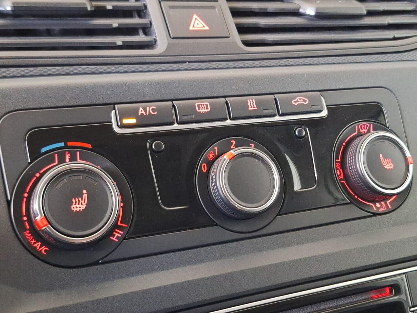 Volkswagen Caddy Maxi vaihtoauto