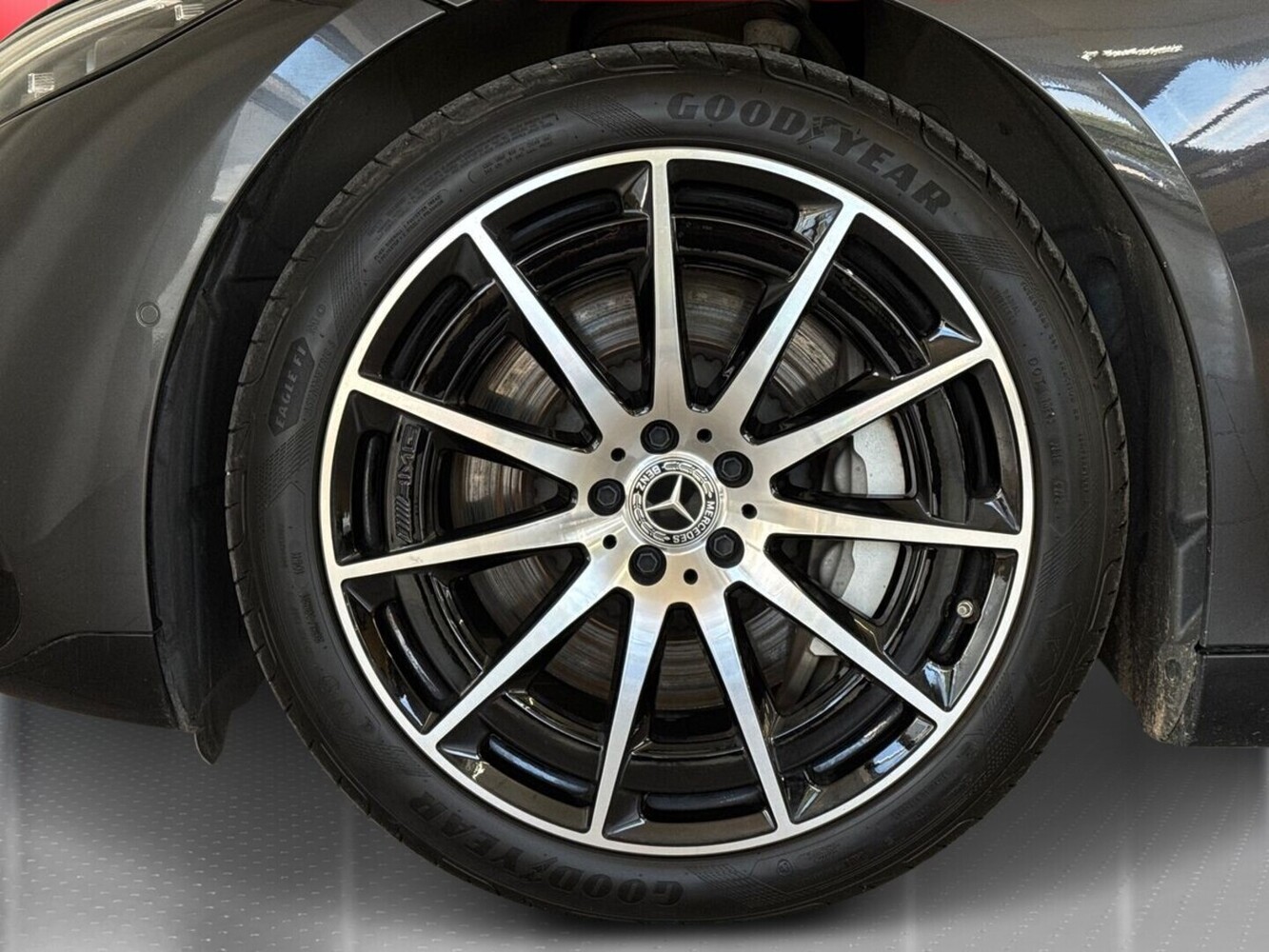 Mercedes-Benz EQS vaihtoauto