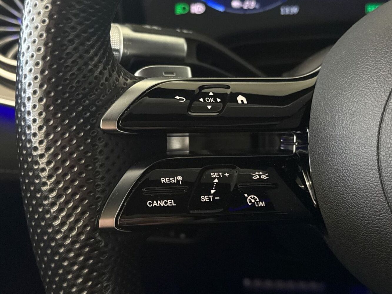 Mercedes-Benz EQS vaihtoauto