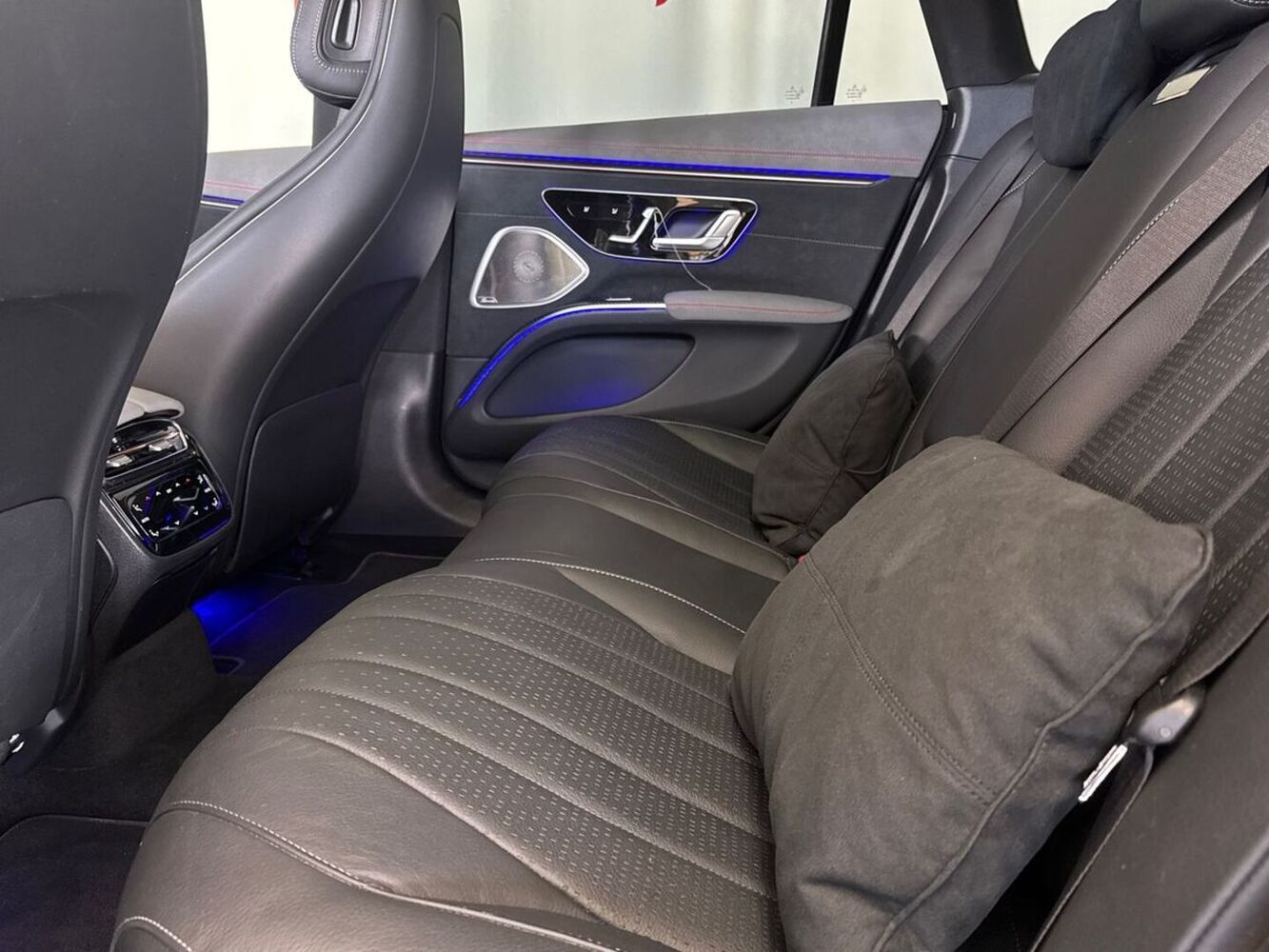 Mercedes-Benz EQS vaihtoauto