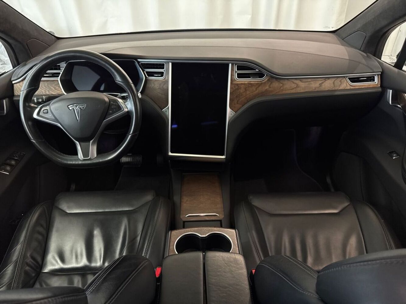 Tesla Model X vaihtoauto