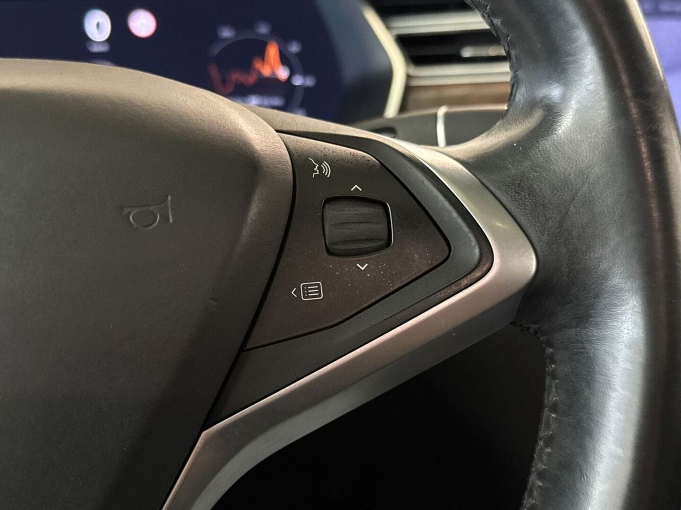 Tesla Model X vaihtoauto