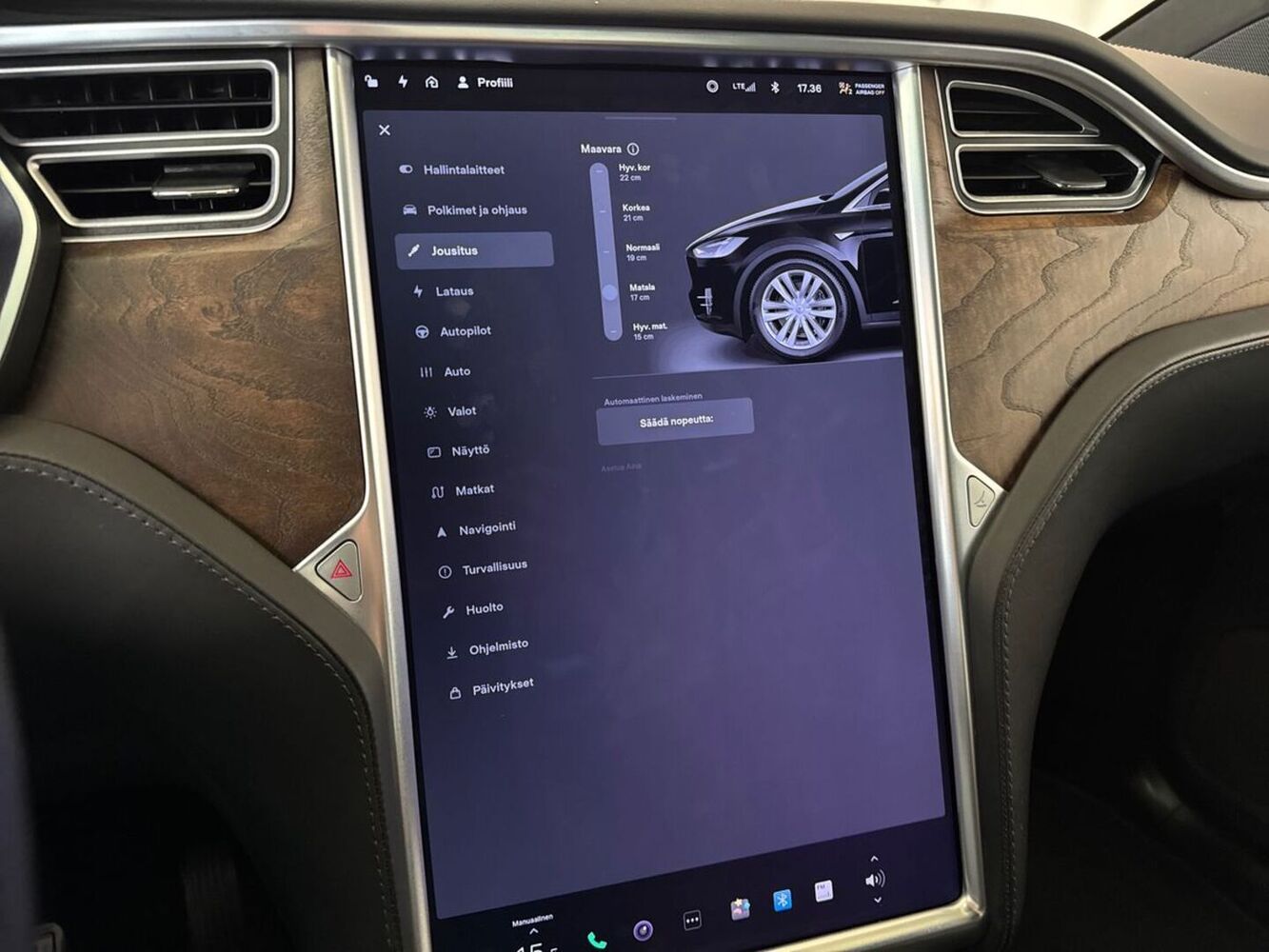 Tesla Model X vaihtoauto