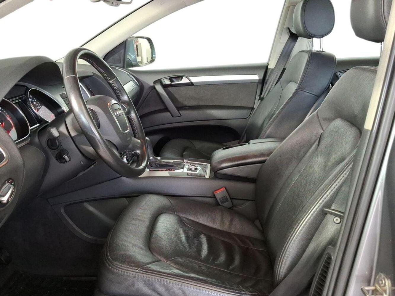Audi Q7 vaihtoauto