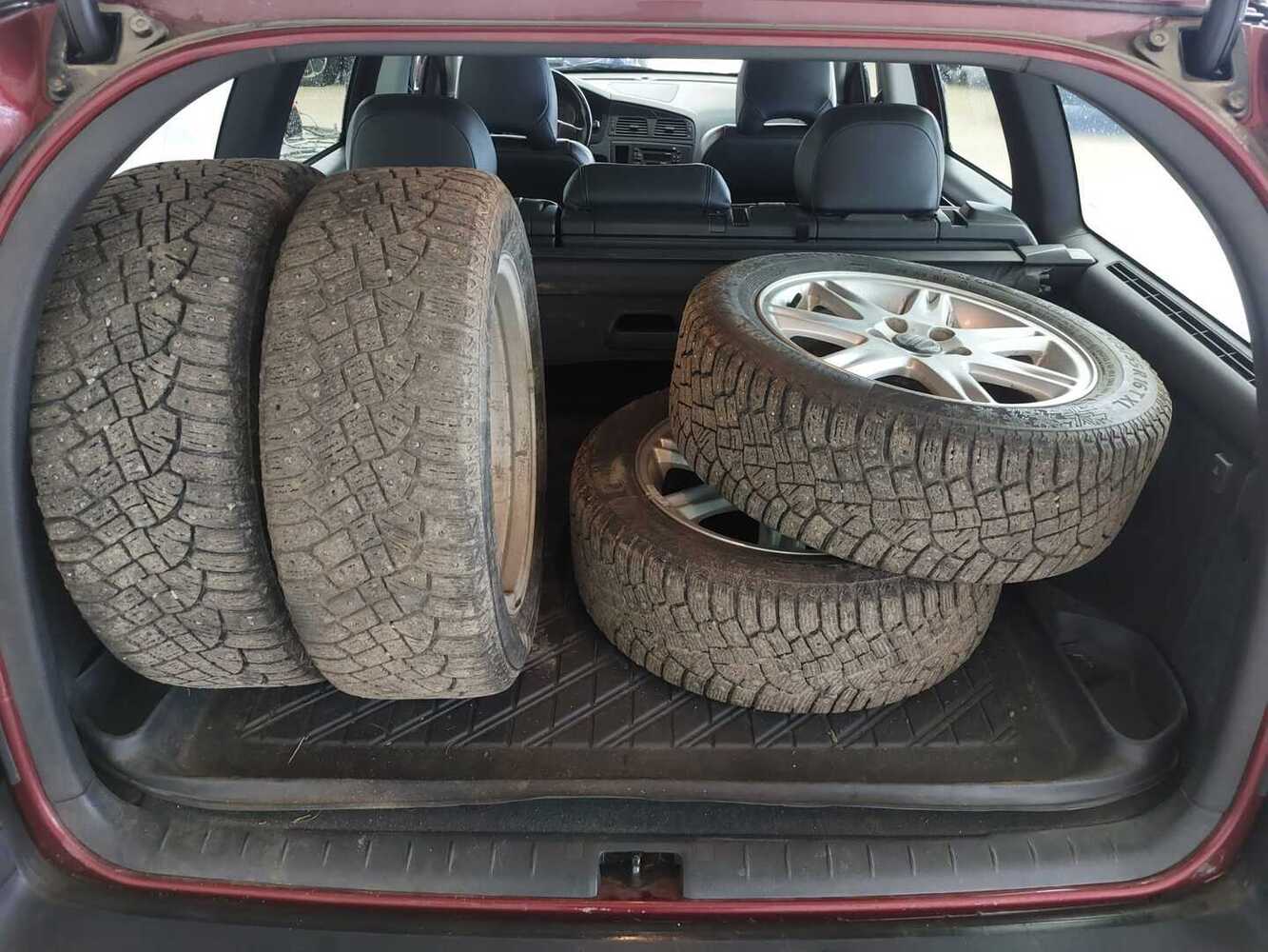 Volvo V70 vaihtoauto