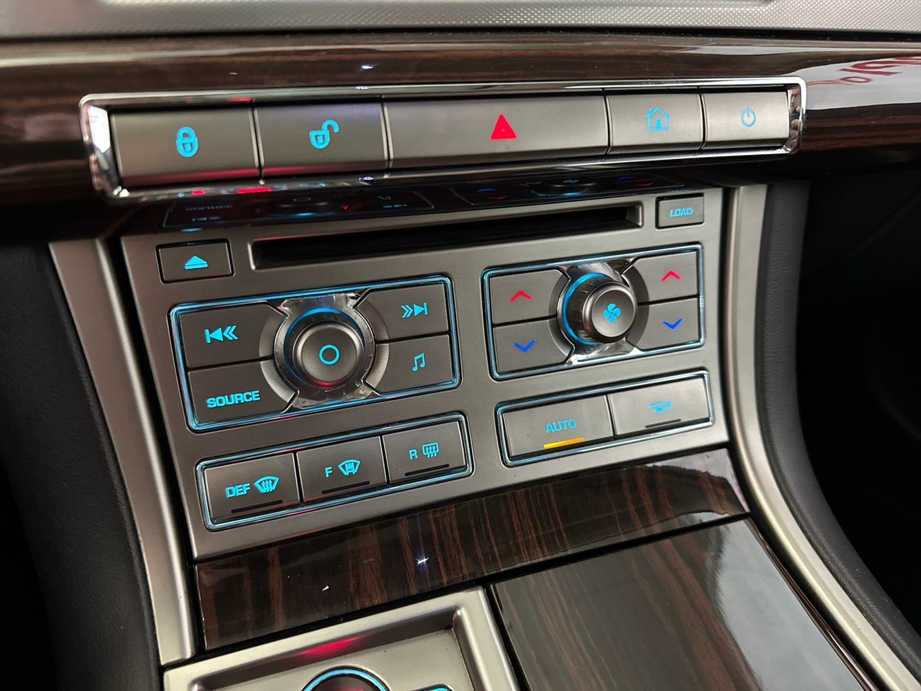 Jaguar XF vaihtoauto