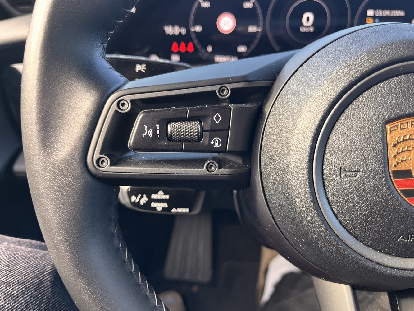 Porsche Taycan vaihtoauto