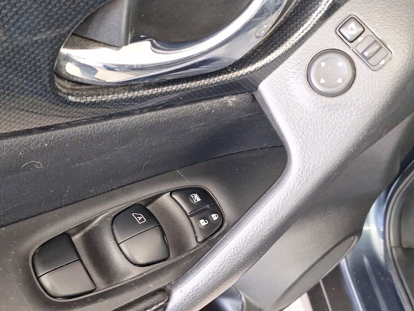 Nissan X-Trail vaihtoauto