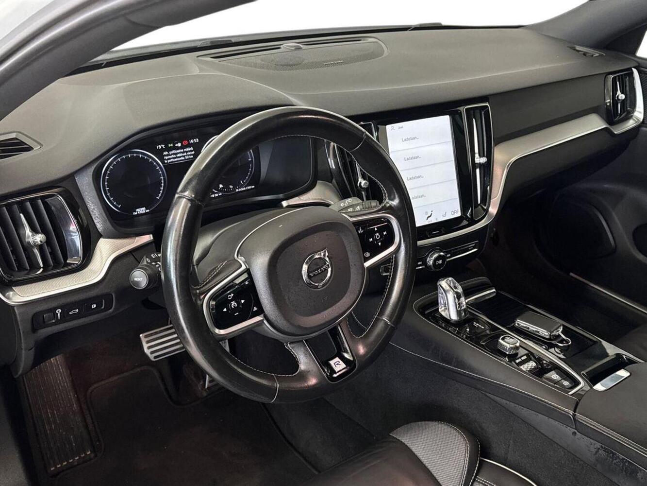 Volvo V60 vaihtoauto