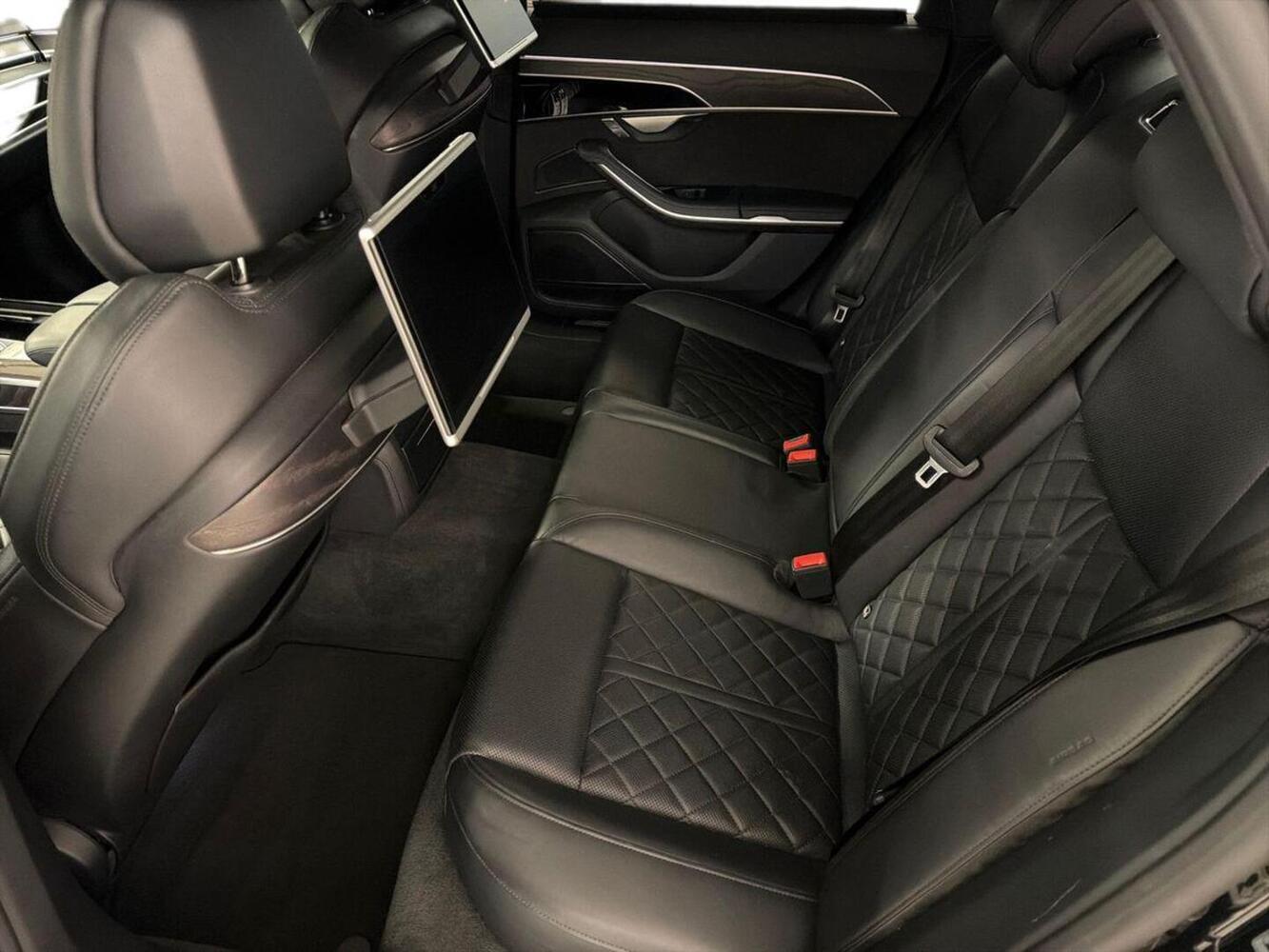 Audi A8 vaihtoauto