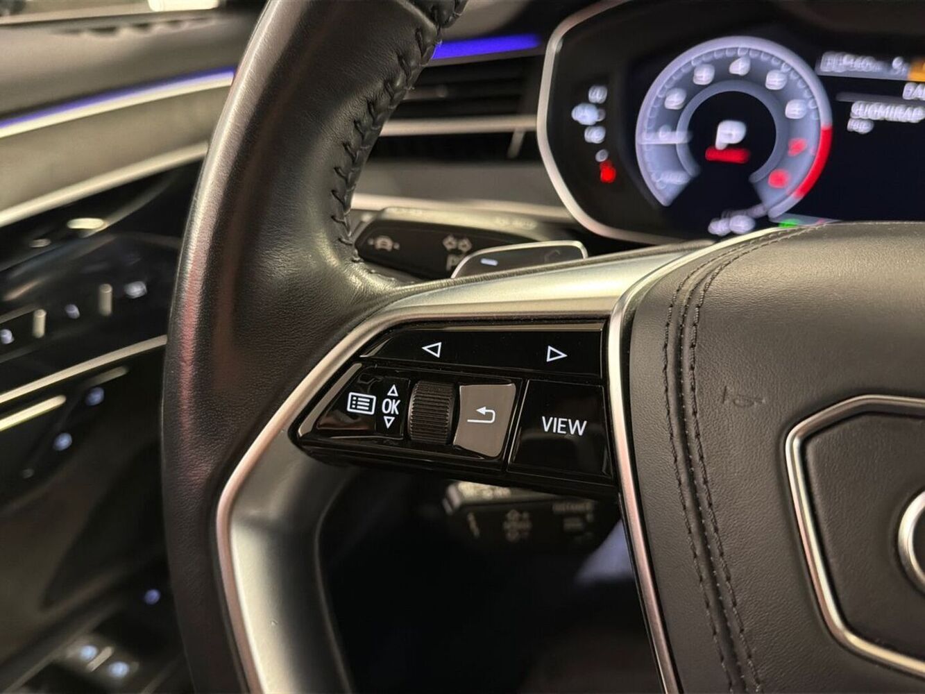 Audi A8 vaihtoauto