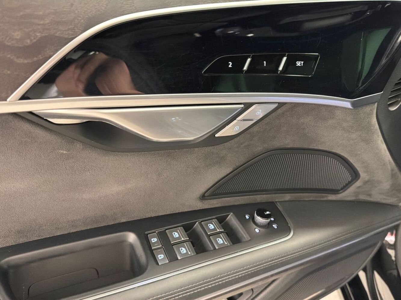 Audi A8 vaihtoauto