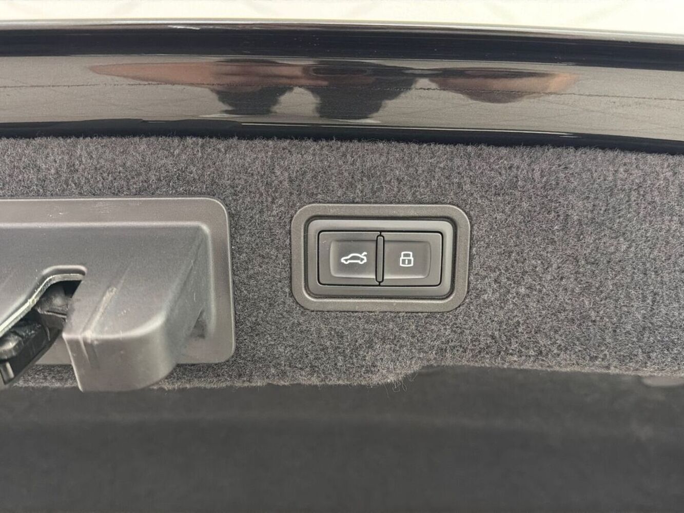 Audi A8 vaihtoauto