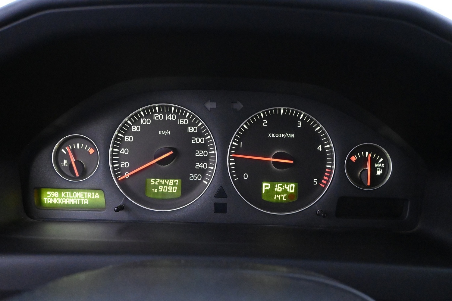 Volvo V70 vaihtoauto