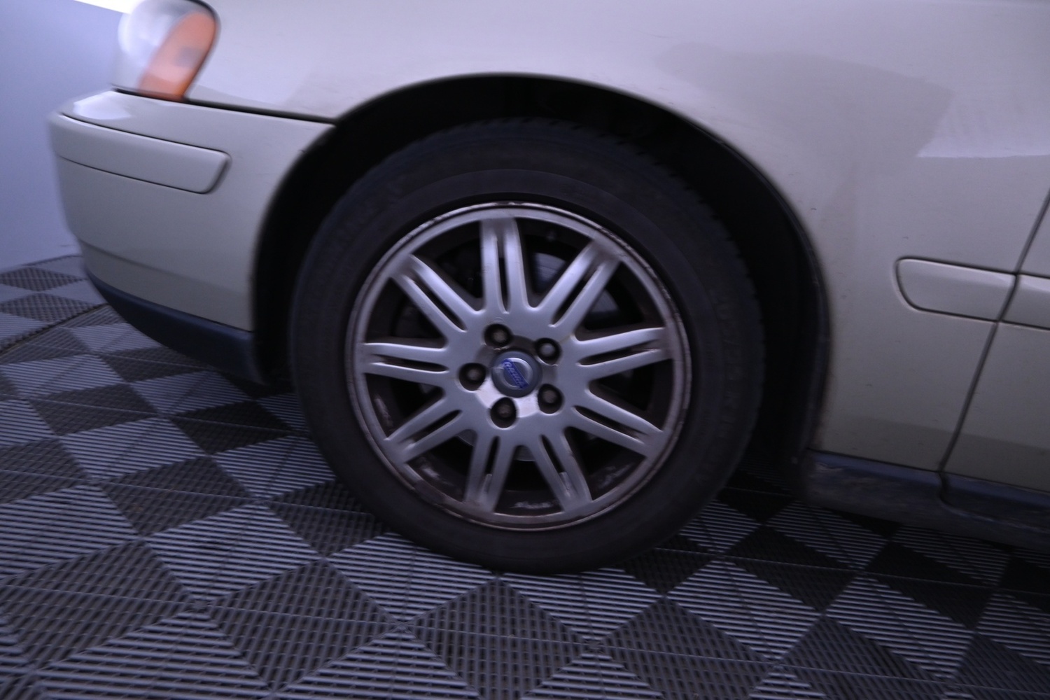 Volvo V70 vaihtoauto